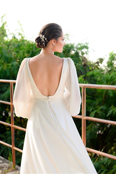 Escolhendo o vestido de noiva perfeito para um casamento noturno!